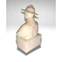 Busto Baden Powell en resina.