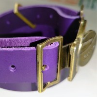 CINTURÓN CUERO MORADO